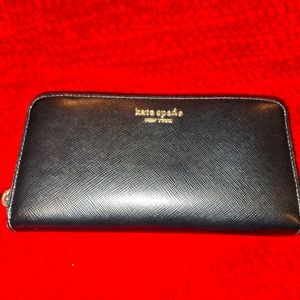 Kate Spade zipper wallet